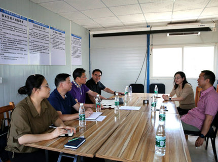 陳印輝帶隊考察調研寧鄉屋頂分布式光伏發電項目